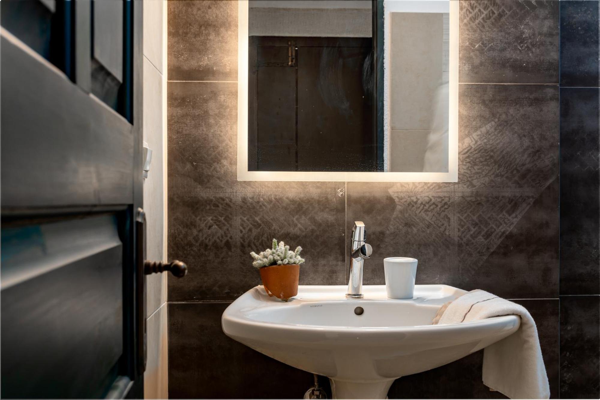 Orama Stone Apartments - Authentic Hospitality In A Historical Location, By Zantewize Ngoại thất bức ảnh