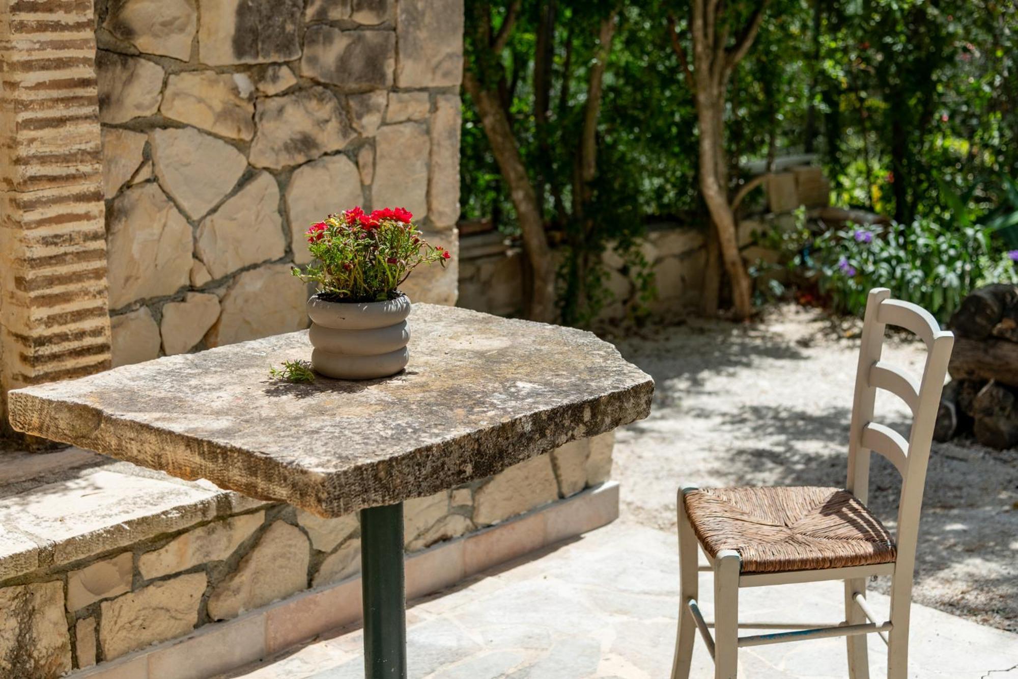 Orama Stone Apartments - Authentic Hospitality In A Historical Location, By Zantewize Ngoại thất bức ảnh