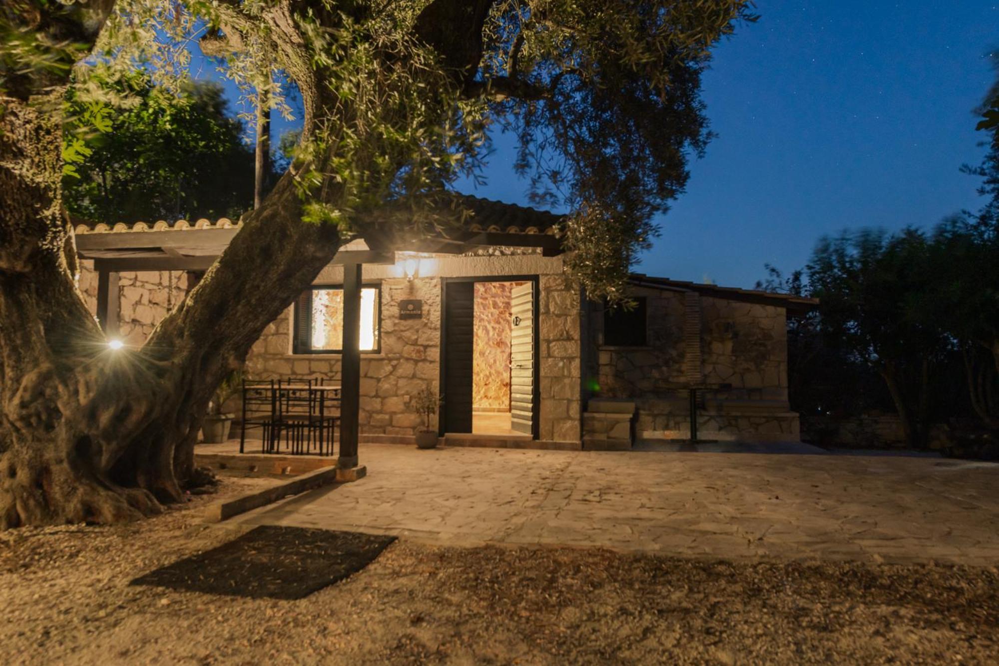 Orama Stone Apartments - Authentic Hospitality In A Historical Location, By Zantewize Ngoại thất bức ảnh